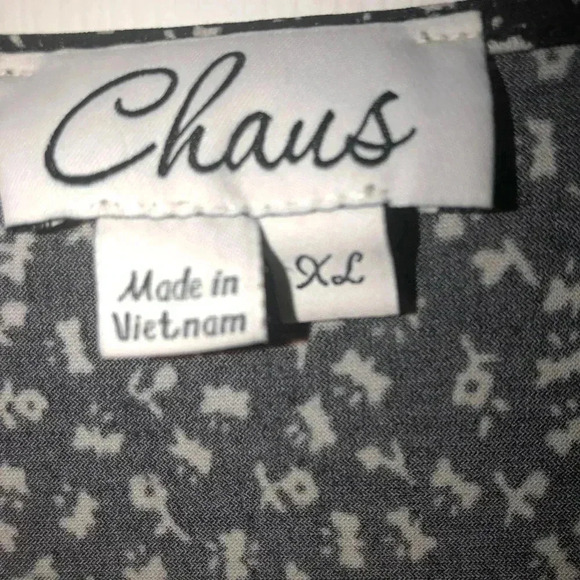 Chai’s woman’s top - Picture 2 of 3